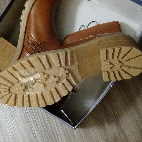 Brand New Marla boots - Picture 2 of 5